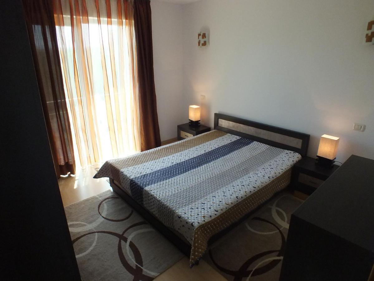 Seaside Piano Bar Apartament مامايا المظهر الخارجي الصورة